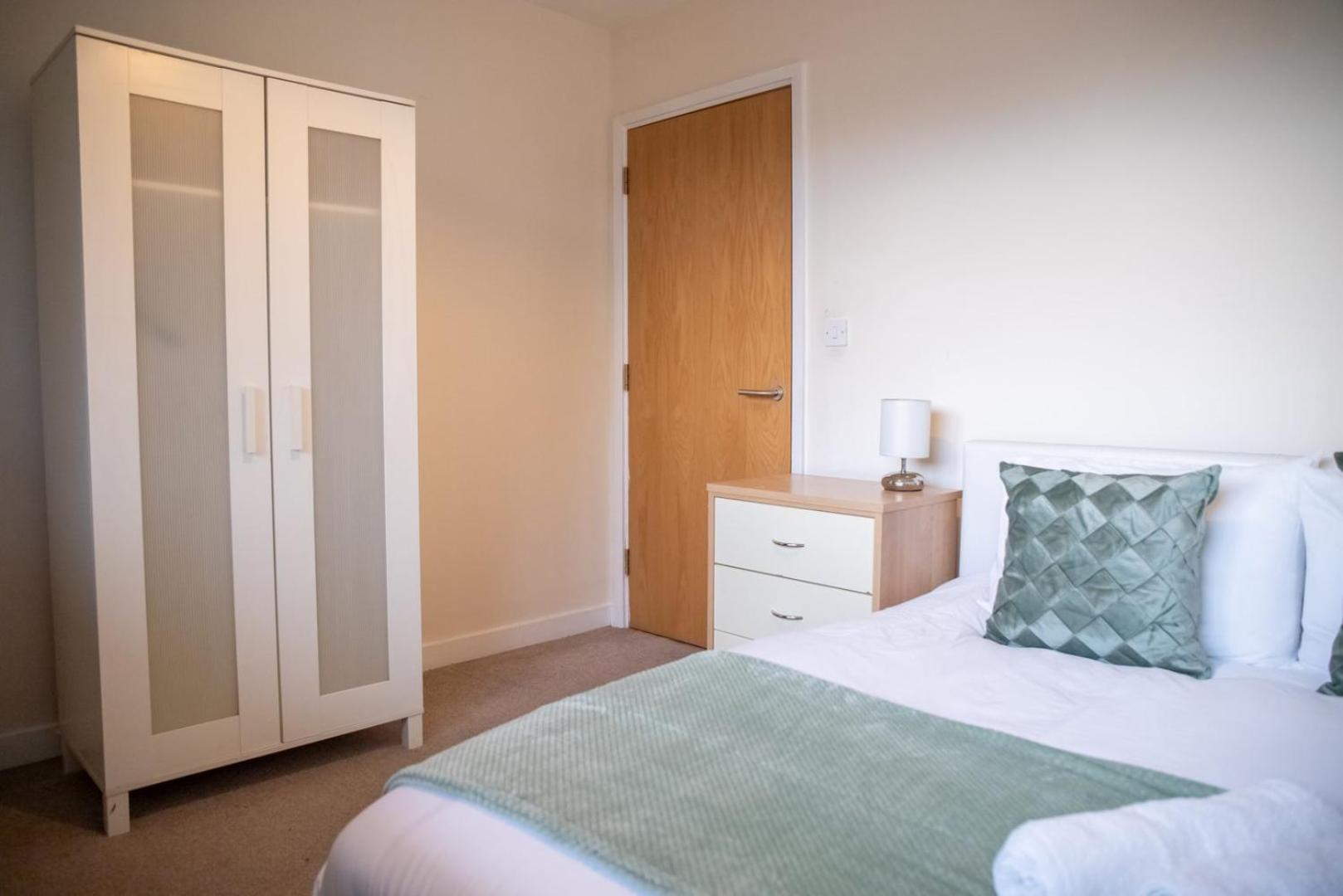 Leeds Vibrant 2 Bedroom Sleeps 4 Екстер'єр фото